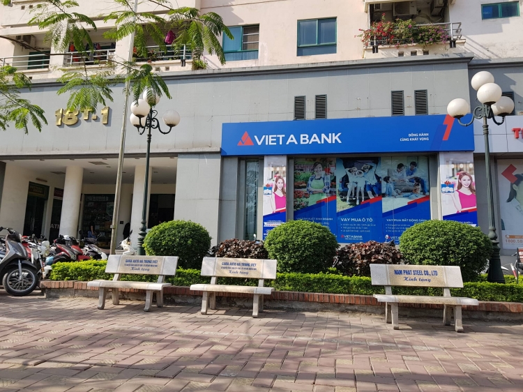 Khách hàng tố ngân hàng Việt Á không trả 170 tỷ đồng tiền gửi có kỳ hạn